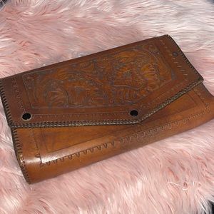 Brown vintage clutch